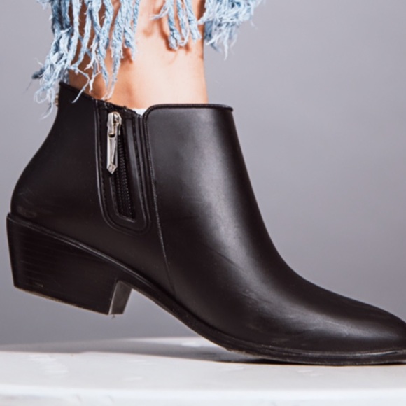 Rain bootie - Picture 2 of 2